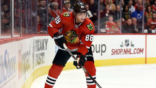 patrick-kane-extends-point-streak-26-games.jpg